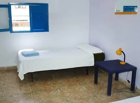 אכסניה Sol Y Mar Surf Camp *