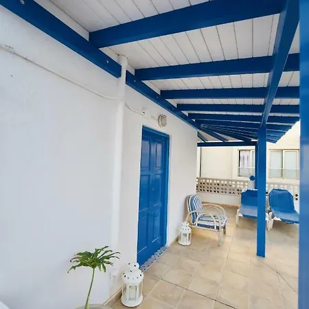 Sol Y Mar Surf Camp *