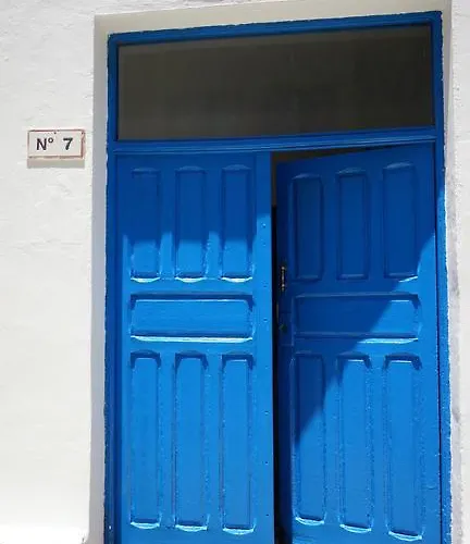 Hostel Sol Y Mar Surf Camp *