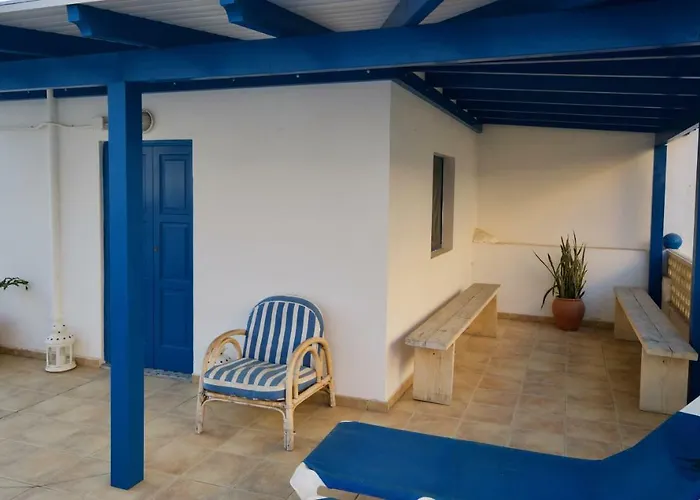 Sol Y Mar Surf Camp Hostel Corralejo