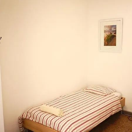 Sol Y Mar Surf Camp קורלחו