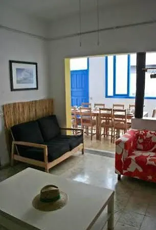 Sol Y Mar Surf Camp * 코라레호