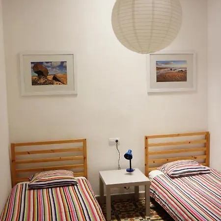 Sol Y Mar Surf Camp بيت شباب