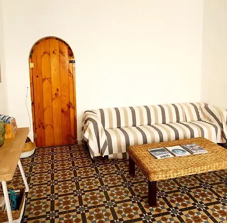 بيت شباب Sol Y Mar Surf Camp كوراليهو