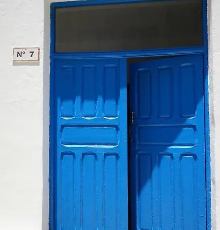 אכסניה Sol Y Mar Surf Camp *